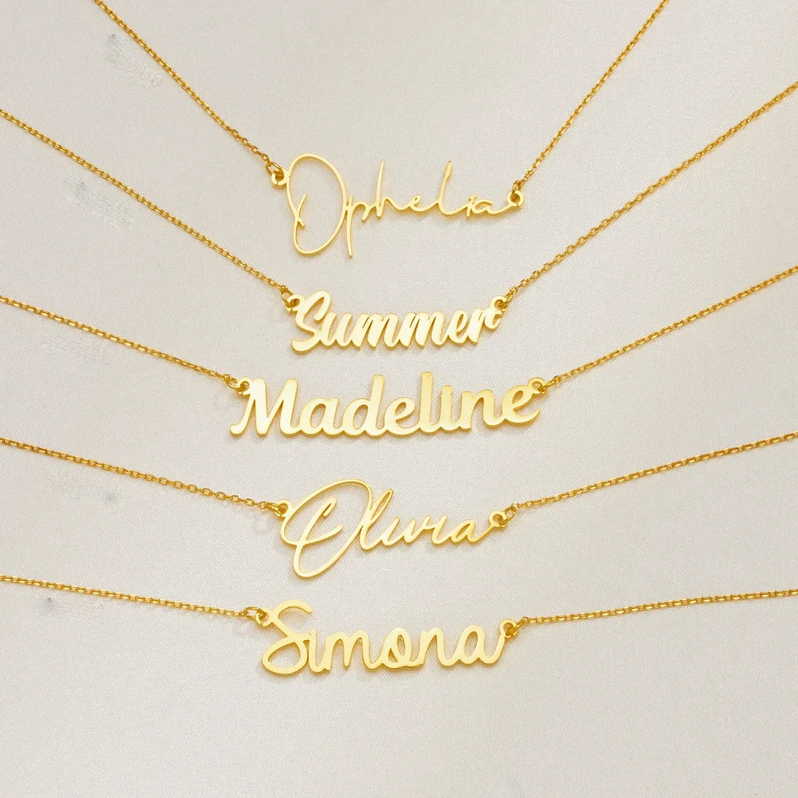 Personaliserat Namnhalsband